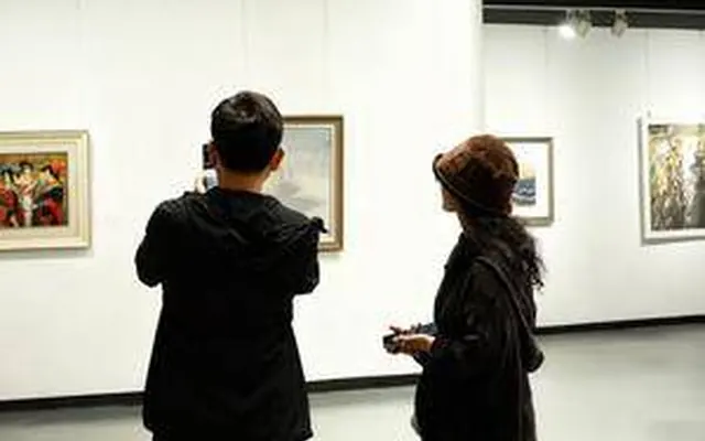 双展联动促交流，“绘聚·美好新丝路”艺术展南山启幕