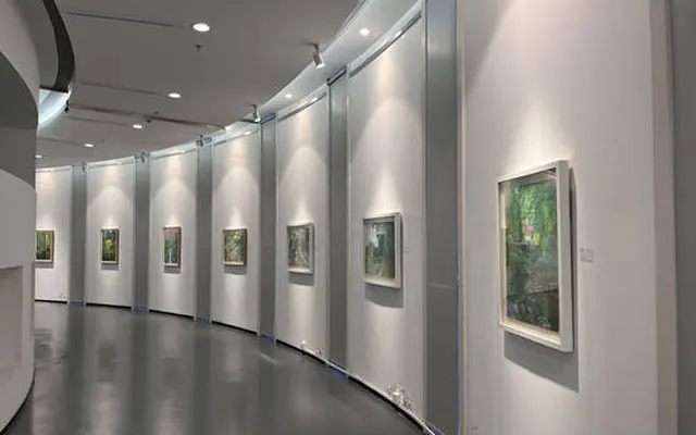 在这场展览里,看画家韩辛的艺术人生
